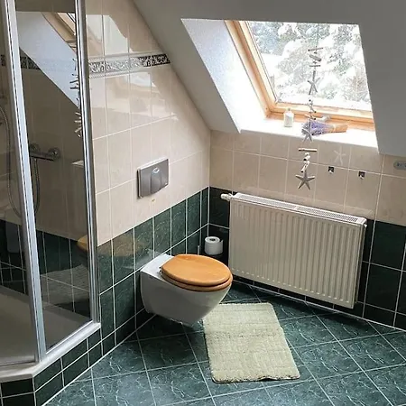 아파트 Im Gruenen, Haus Cara, 120m², 4 Zi, Kue, Bad 슈코이디츠